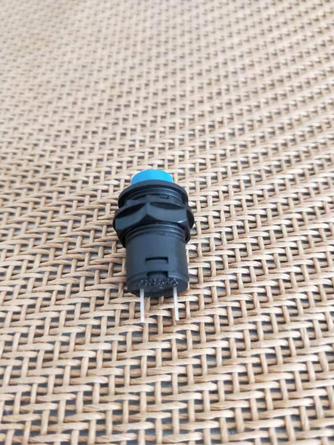 20pc Pieces Blue Momentary 12mm push button Switch round push button12v on off