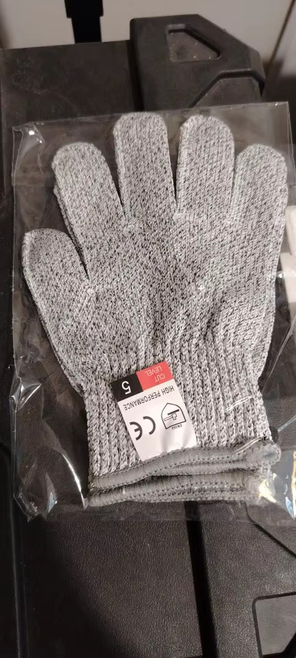 Work Gloves Cut Resistant Level 5 Safety Gloves Touchscreen for Men Women 2 Pair