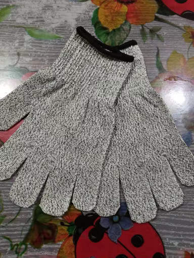 Work Gloves Cut Resistant Level 5 Safety Gloves Touchscreen for Men Women 2 Pair