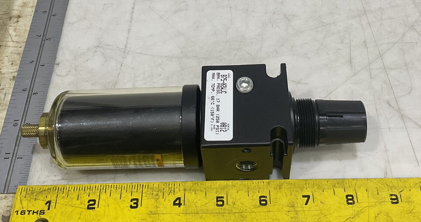 PARKER WATTS B75-02WJC 250PSI 125F MANUAL TWIST DRAIN 1/4” NPT FILTER REGULATOR