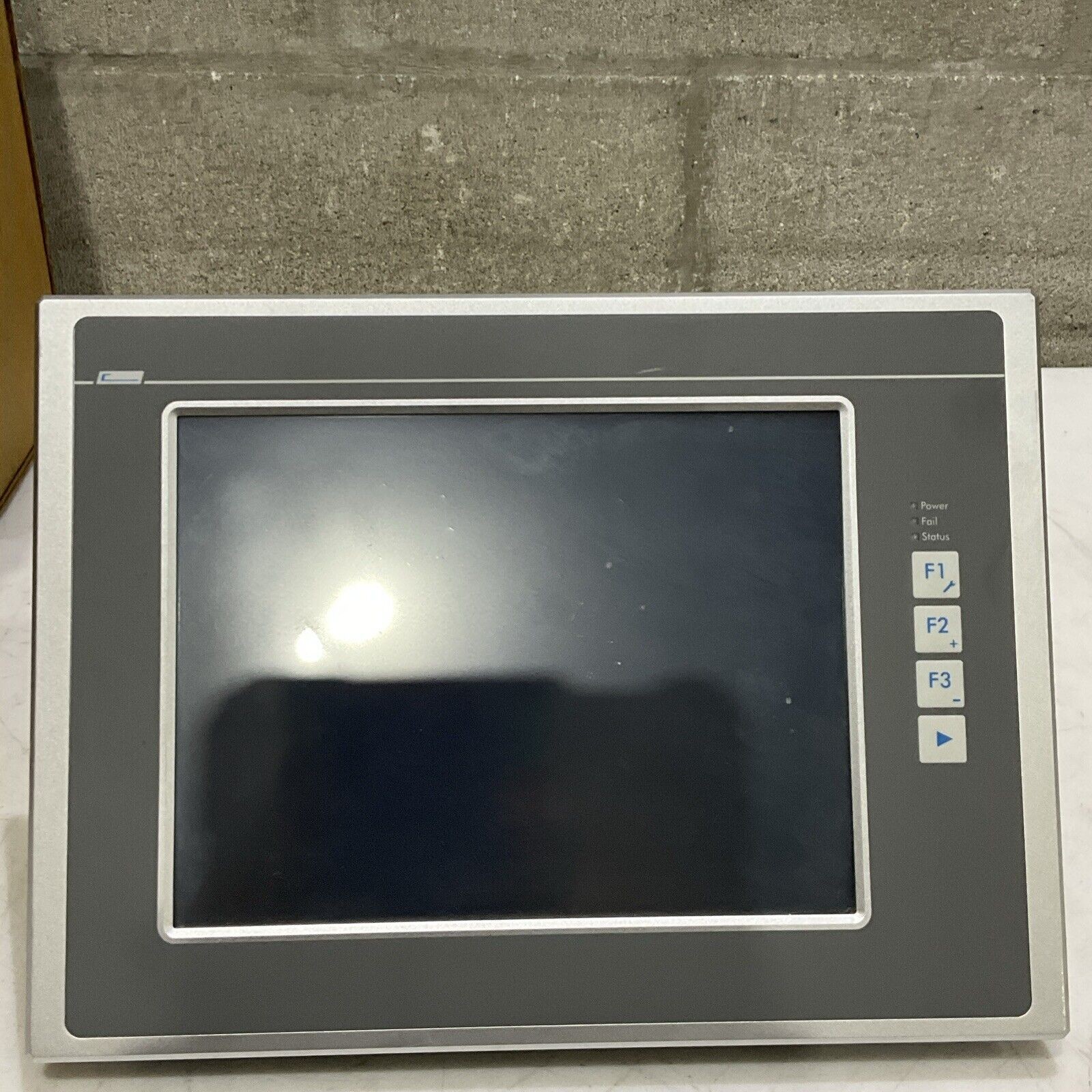 LENZE 3401-0005 OPERATOR INTERFACE TOUCHSCREEN EL 1700 U3S