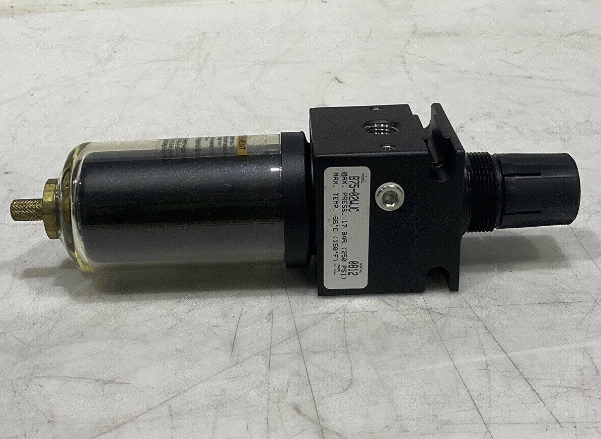 PARKER WATTS B75-02WJC 250PSI 125F MANUAL TWIST DRAIN 1/4” NPT FILTER REGULATOR