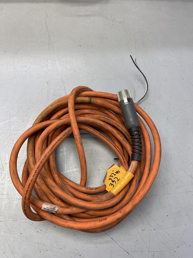 Allen-Bradley 2090-CPBM7DF-16AA15(332”)